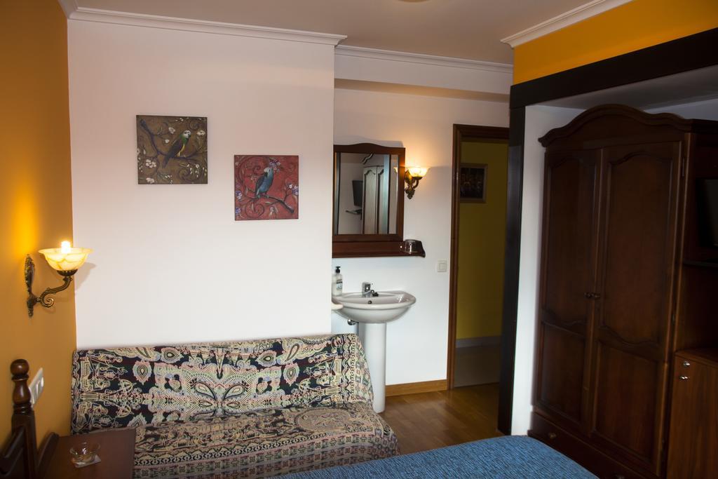 Hospedaxe Carragal Hotel Ribadeo Exterior photo